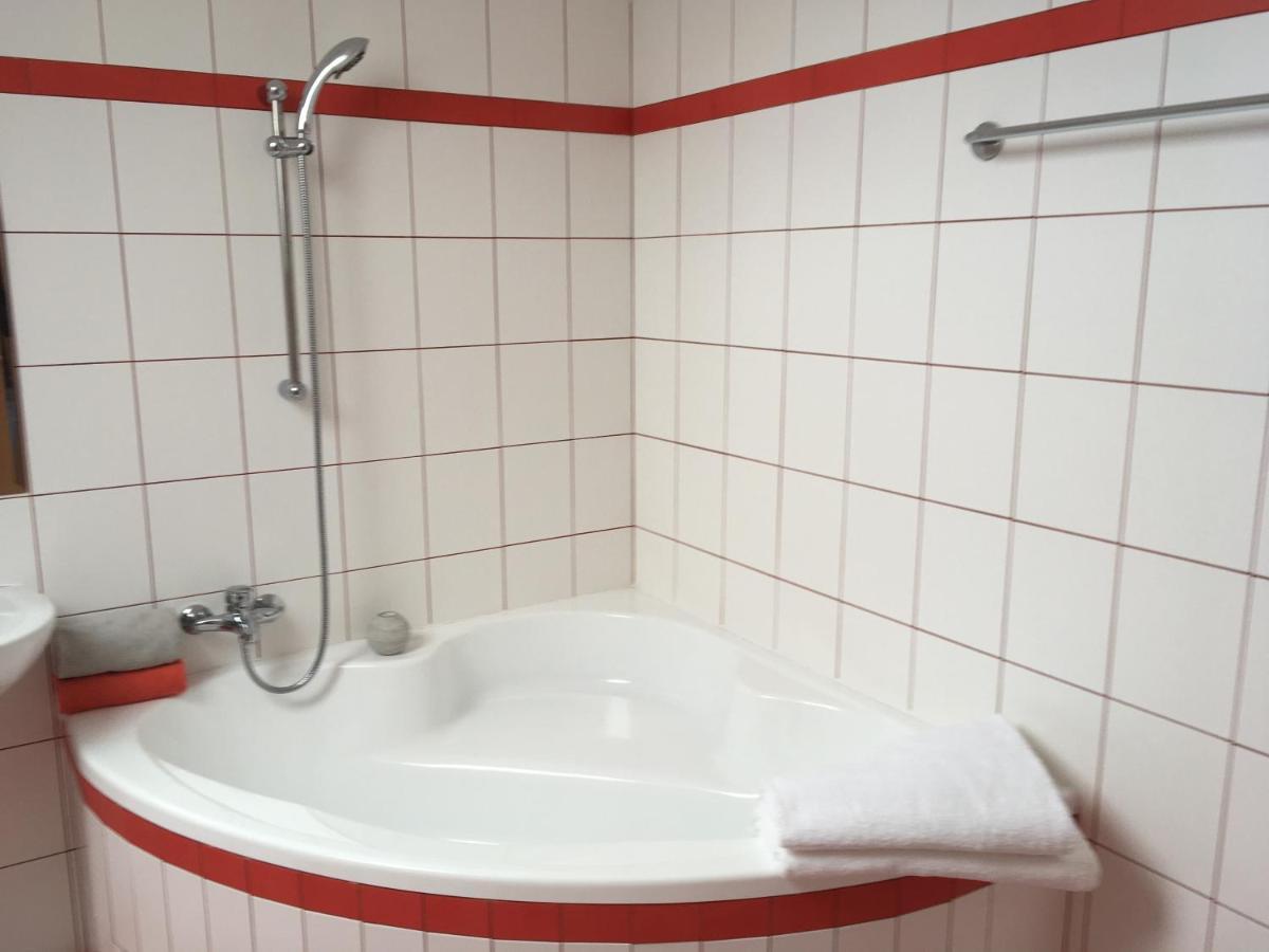 Apartman S Vyhledem Na Jezero ليبنو ناد فلتافو المظهر الخارجي الصورة